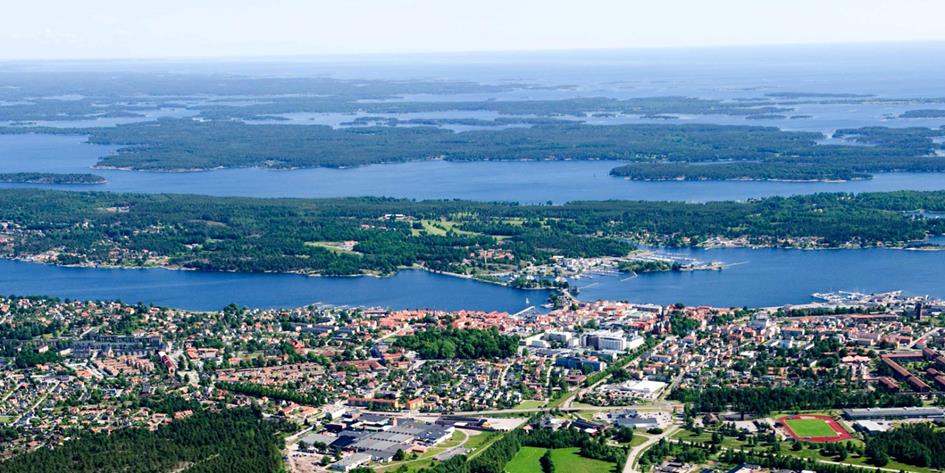 flygbild över hav och skärgård