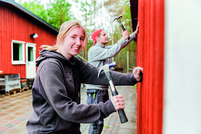 Tjej på Bygg- och anläggningsprogrammet